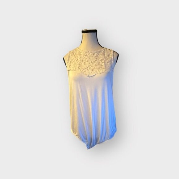 🆕 NWT Women’s torrid 1 2 Off white Super Soft Lace Overlay Sweetheart Bodysuit - Picture 3 of 13